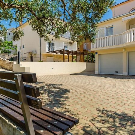 Apartments And Room Maestral Trogir Exterior photo