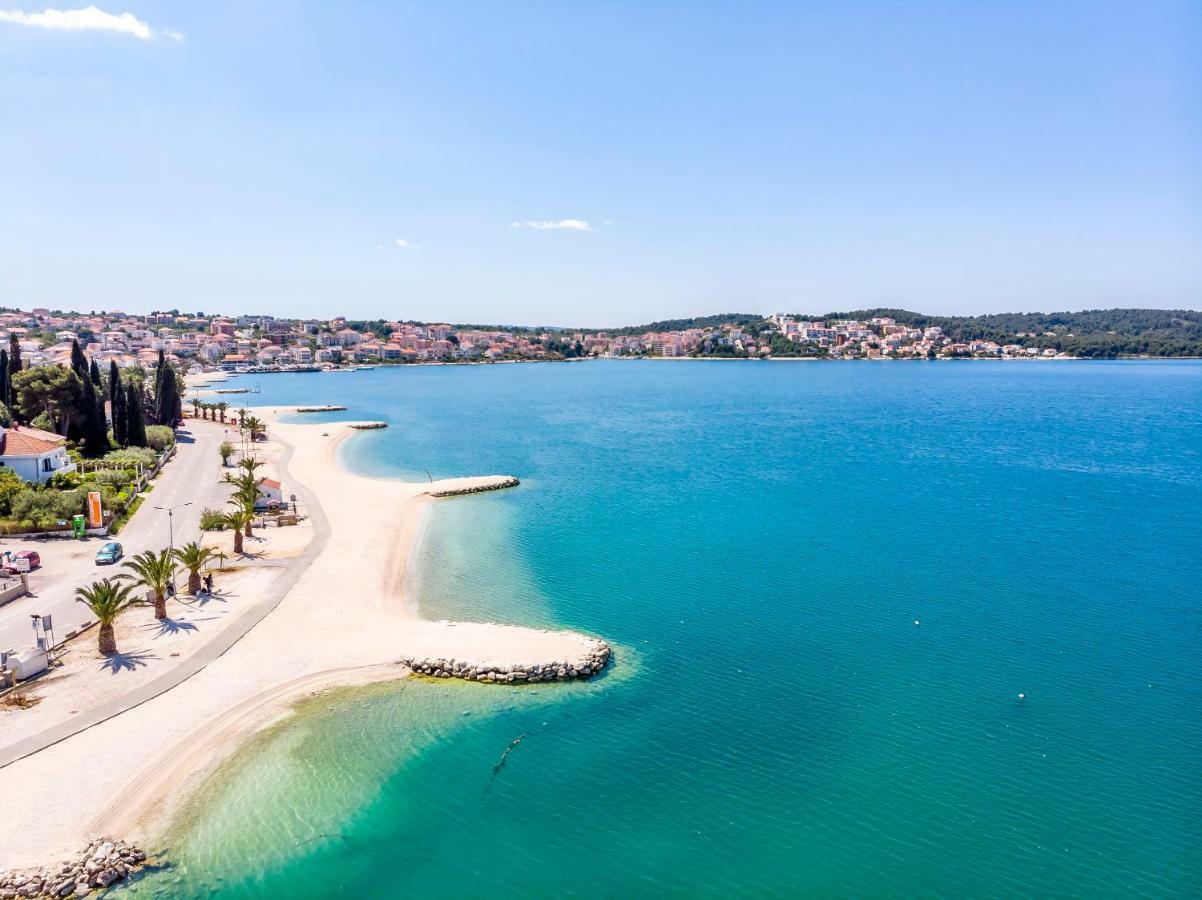 Apartments And Room Maestral Trogir Exterior photo